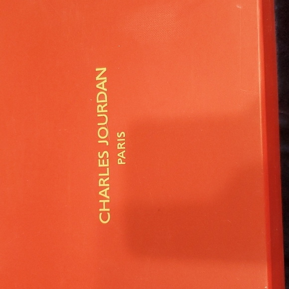 Charles Jourdan Pumps - Picture 6 of 6